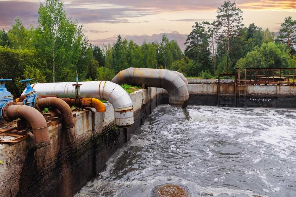 หากไม่ปฏิบัติตามกฎหมายการระบายน้ำทิ้ง องค์กรจะมีความผิดทางอาญา